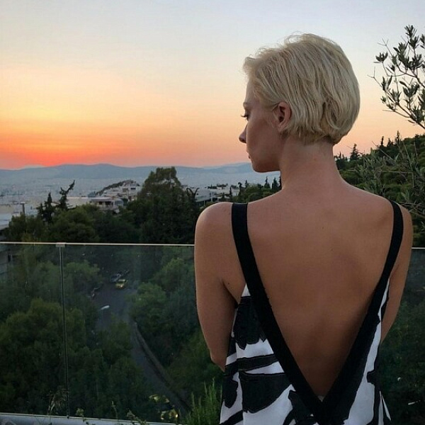 Оленька превью